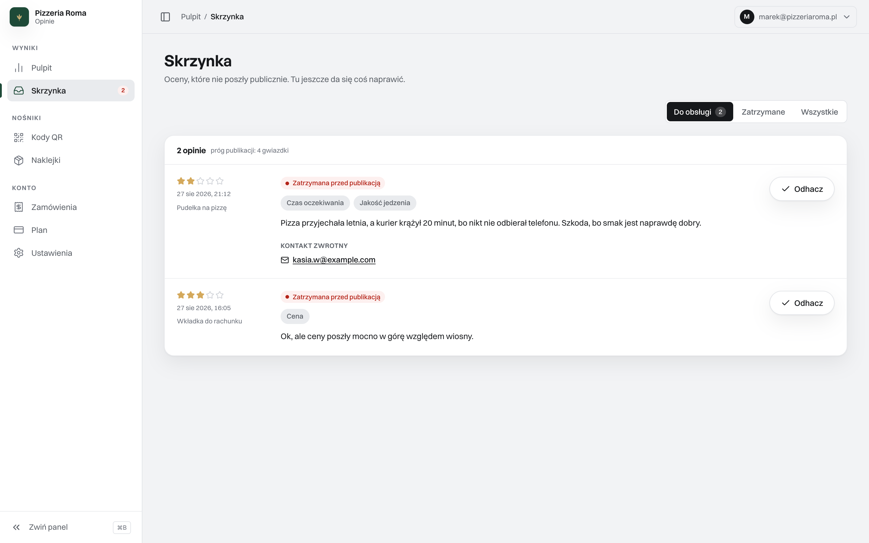 Skrzynka Lokamo: dwie oceny poniżej progu z opisem problemu, tagami kategorii i adresem e-mail gościa